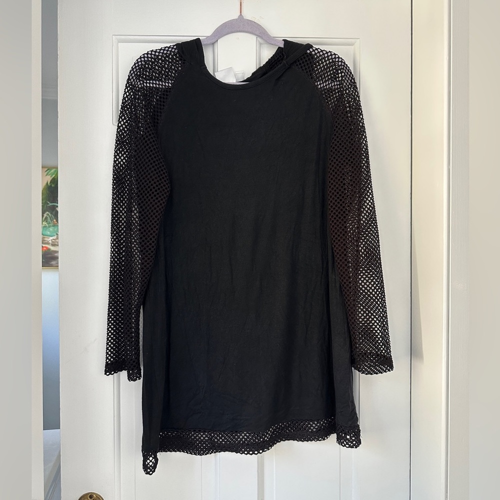 Beach Break Hooded Black Beach Swim Vacation Summer Cover Up in Size Medium